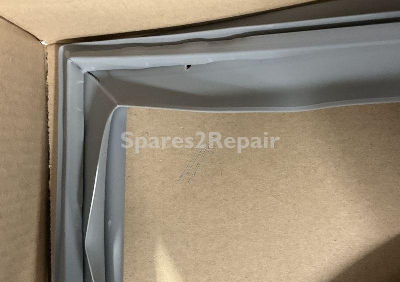 Liebherr Sealing Materials - 710016100 Magnetic Door Seal Stah